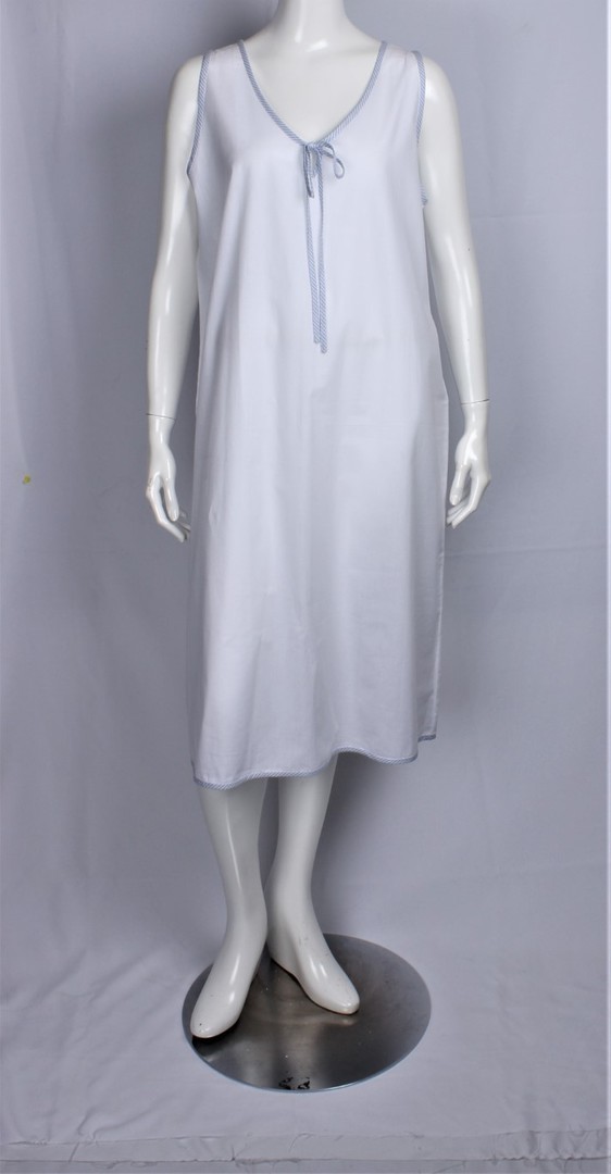 Alice & Lily short sleeve nightie w blue and white trim and bow  white STYLE :AL/ND-428 image 0